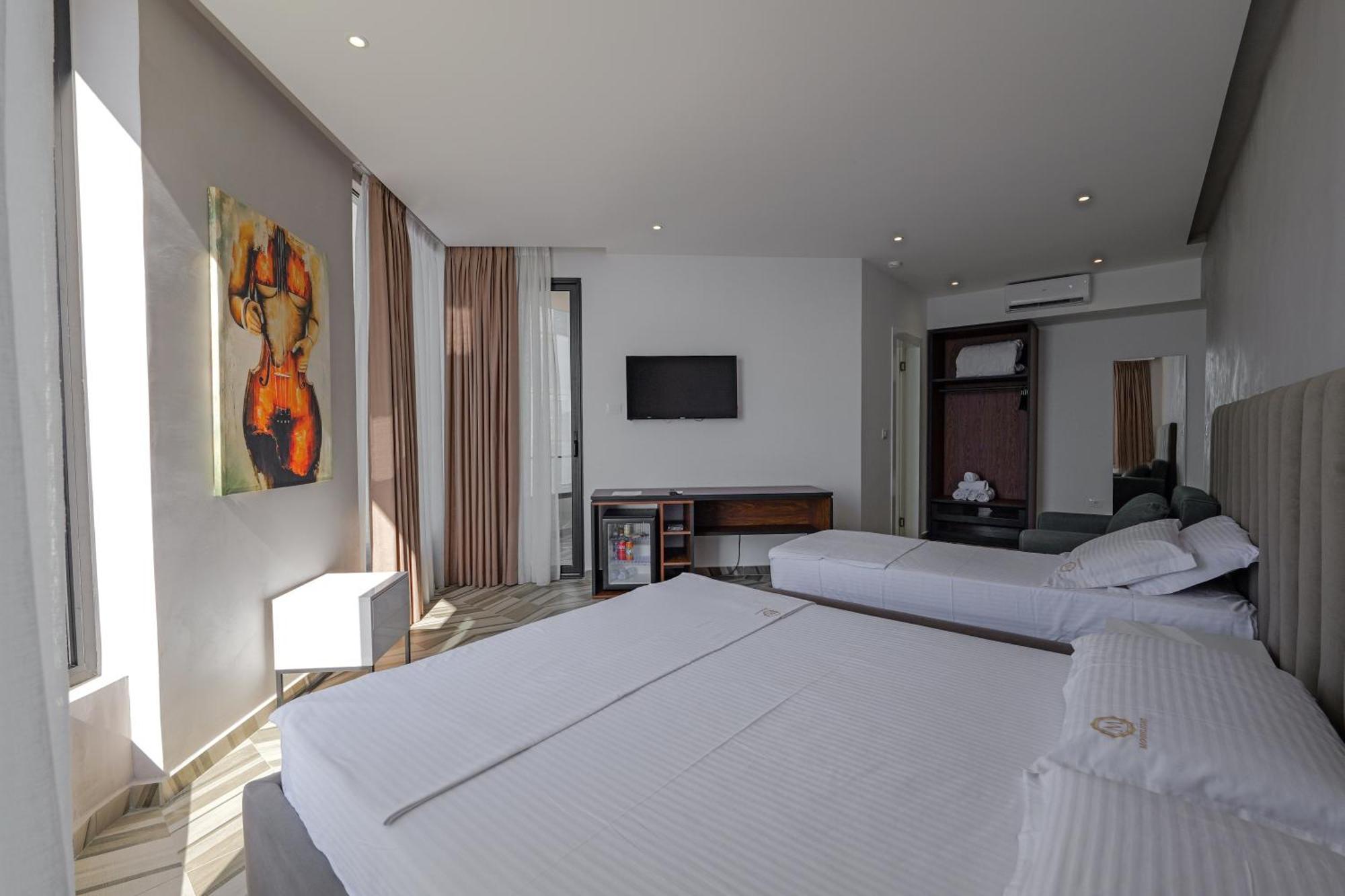 Sea & Hotel 4*