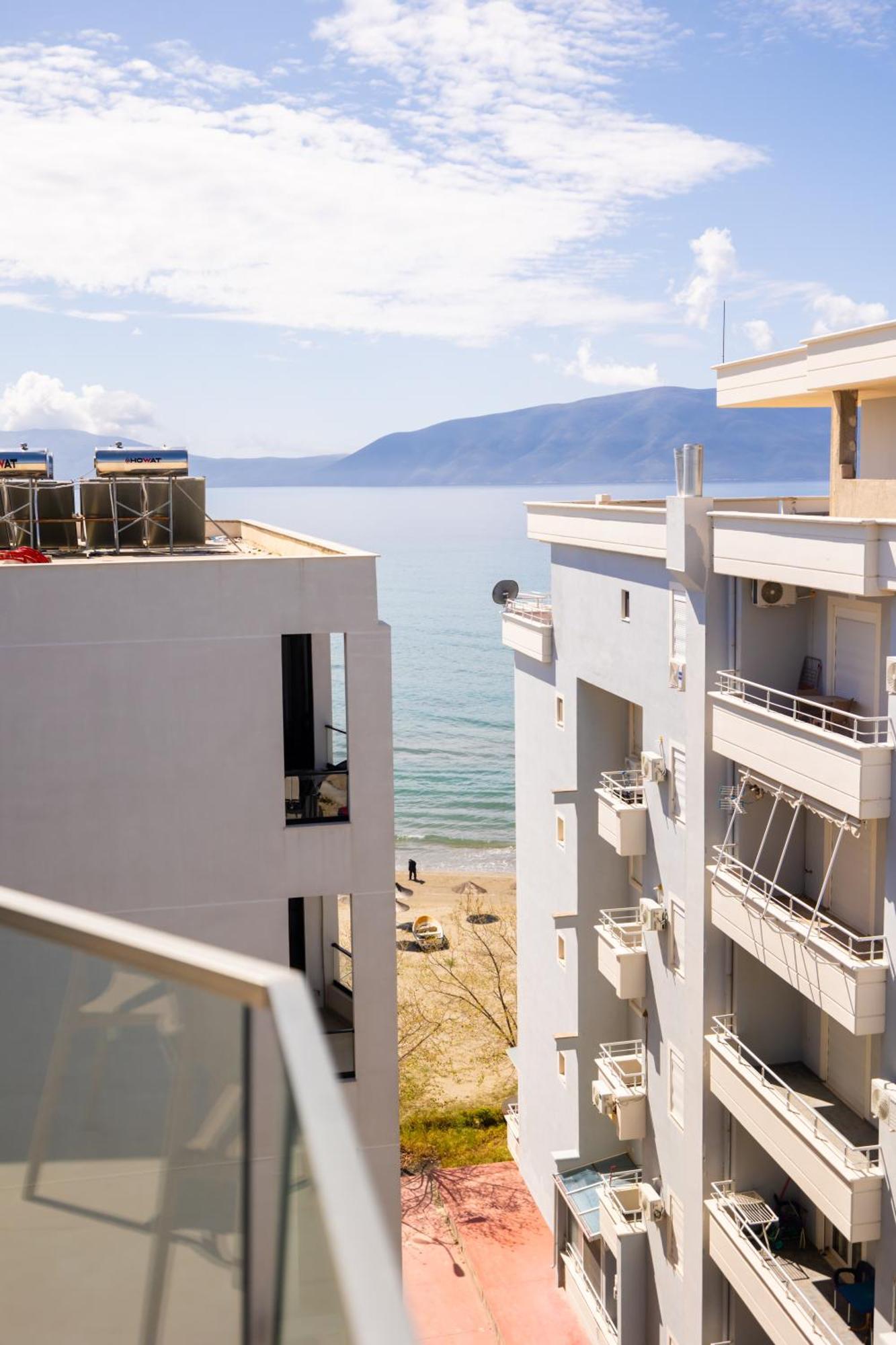 Sea & Vlorë
