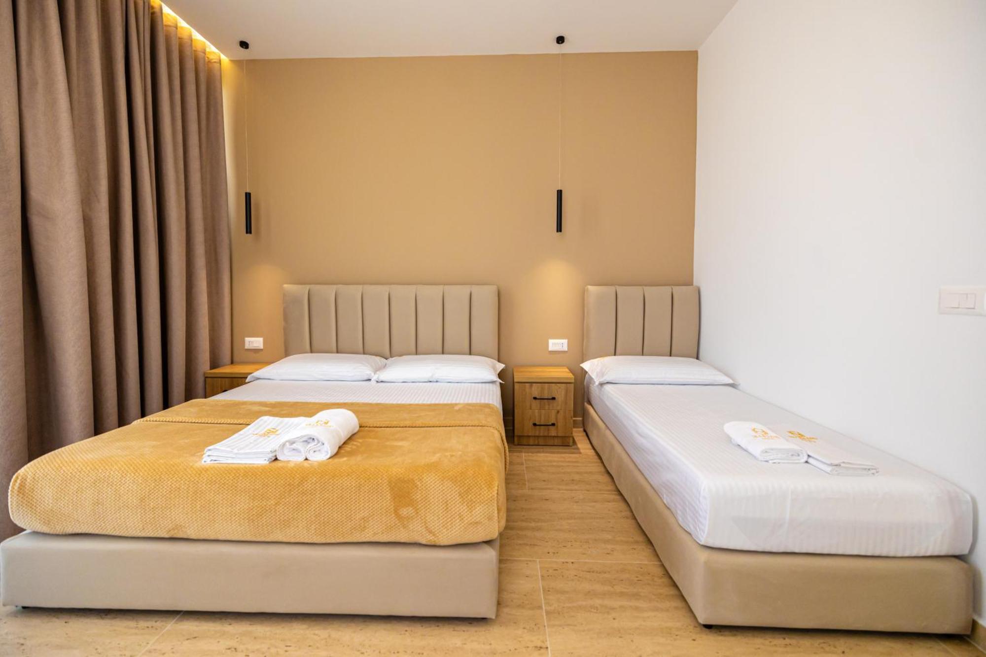 Hotel Sea & 4*