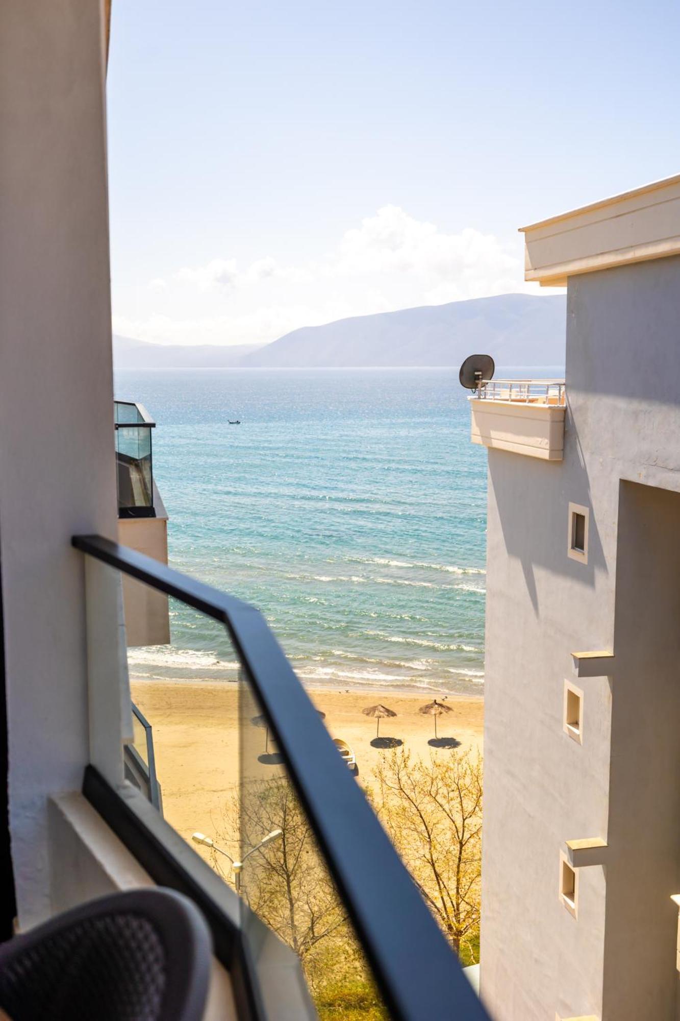 Sea & Hotel